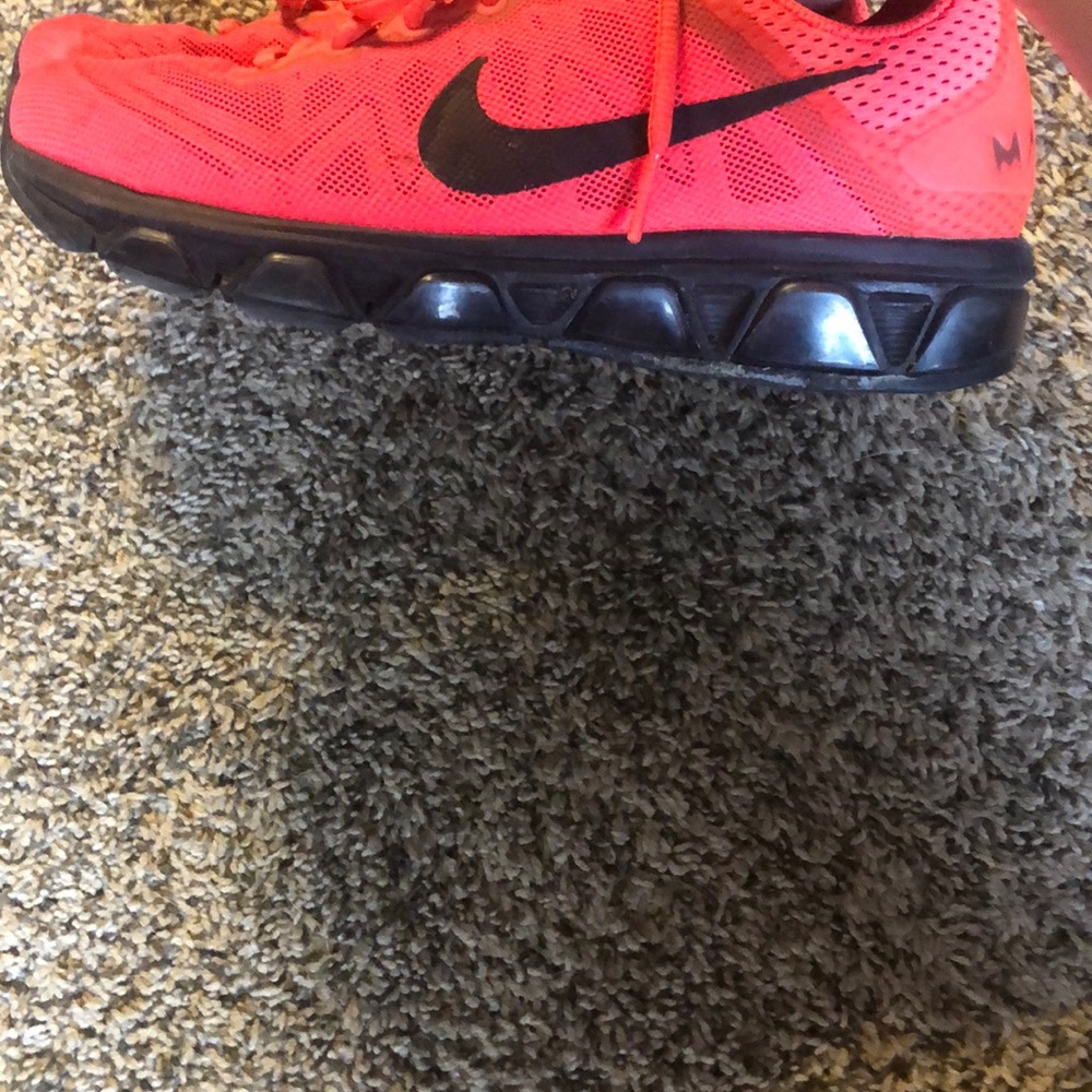 Shoes - Picture 3 of 3